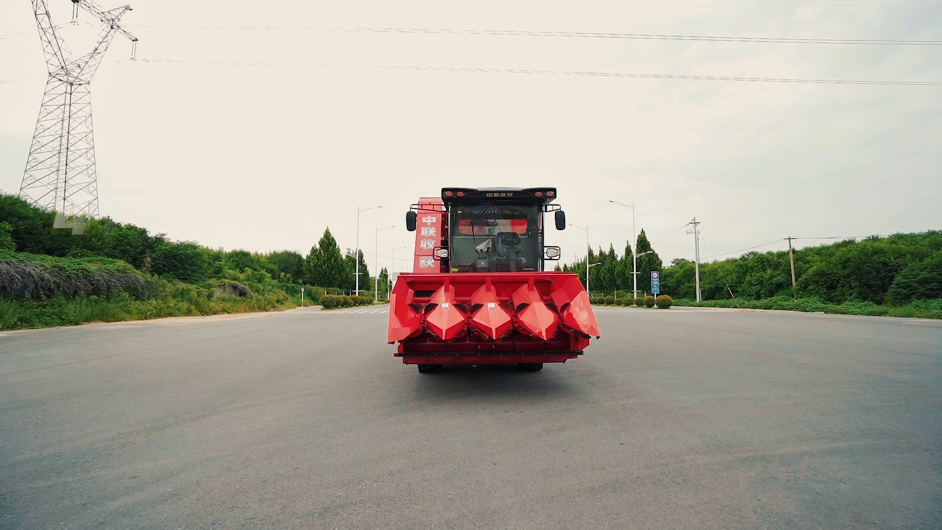 中聯(lián)收獲4YZJ-4 型自走式玉米穗莖收獲機(jī)